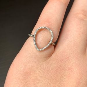 PANDORA Teardrop Silhouette Ring